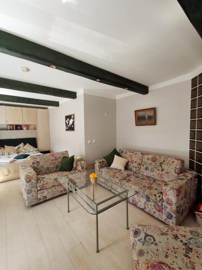 Arte Apartment Kuressaare Exterior photo